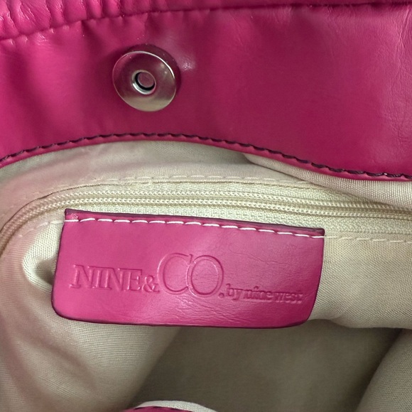 Y2K Pink Shoulder Bag w/ Silver Hardware - Picture 8 of 8